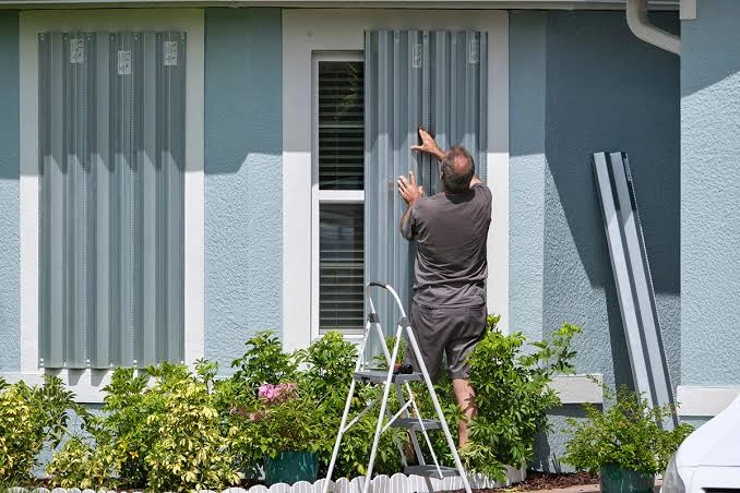 Florida Hurricane Home Preparation Checklist: How to Prepare Your House